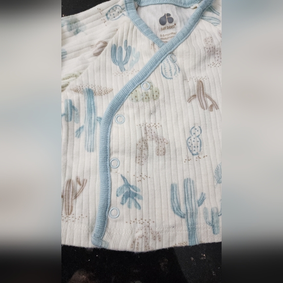 JUST BORN Desert Cactus Matching Long Sleeve Set. Size: 0-3 months - Picture 6 of 13